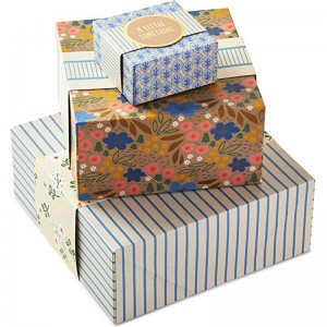 Cajas de regalo de Hallmark con bandas de envoltura, tamaños surtidos (paquete de 3: lindas flores y rayas) para cumpleaños, duchas denovia, día de la madre, mejores amigos